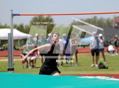 Thumbnail 1 in UIL 3A Area Track Meet photogallery.