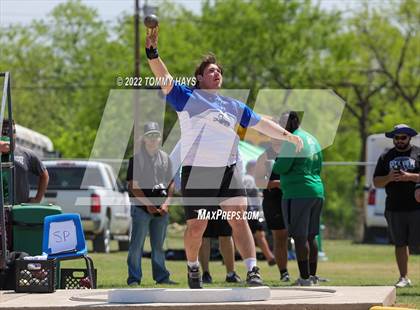Thumbnail 2 in UIL 3A Area Track Meet photogallery.