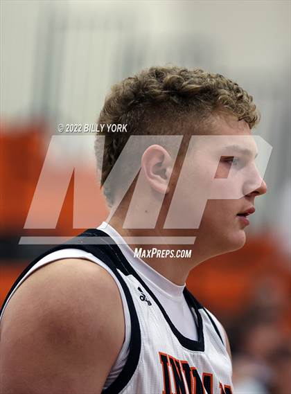Thumbnail 2 in Grand Saline vs Chapel Hill photogallery.