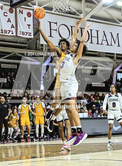 Thumbnail 1 in Archbishop Stepinac vs. Nazareth (CHSAA Intersectional Class AA City Championship) photogallery.