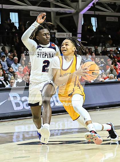 Thumbnail 3 in Archbishop Stepinac vs. Nazareth (CHSAA Intersectional Class AA City Championship) photogallery.