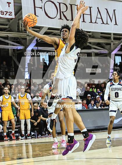 Thumbnail 2 in Archbishop Stepinac vs. Nazareth (CHSAA Intersectional Class AA City Championship) photogallery.