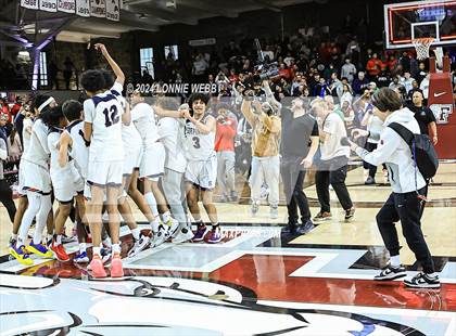 Thumbnail 1 in Archbishop Stepinac vs. Nazareth (CHSAA Intersectional Class AA City Championship) photogallery.