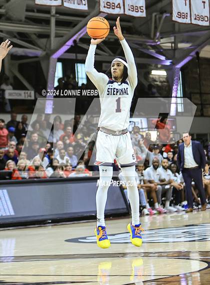 Thumbnail 1 in Archbishop Stepinac vs. Nazareth (CHSAA Intersectional Class AA City Championship) photogallery.