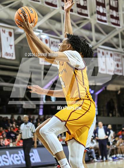 Thumbnail 2 in Archbishop Stepinac vs. Nazareth (CHSAA Intersectional Class AA City Championship) photogallery.