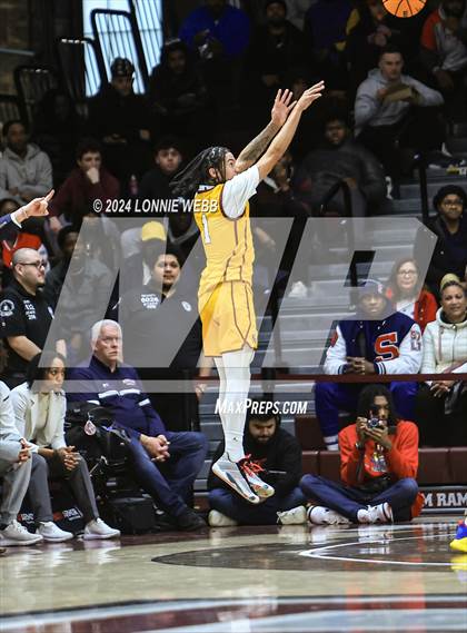 Thumbnail 3 in Archbishop Stepinac vs. Nazareth (CHSAA Intersectional Class AA City Championship) photogallery.