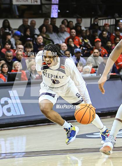 Thumbnail 2 in Archbishop Stepinac vs. Nazareth (CHSAA Intersectional Class AA City Championship) photogallery.