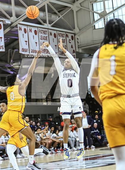 Thumbnail 2 in Archbishop Stepinac vs. Nazareth (CHSAA Intersectional Class AA City Championship) photogallery.
