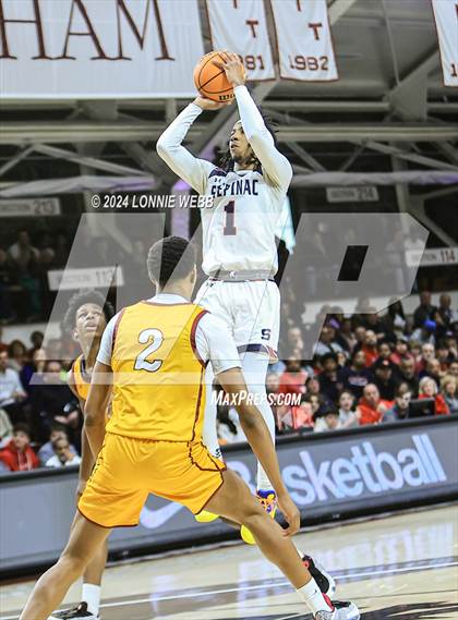 Thumbnail 2 in Archbishop Stepinac vs. Nazareth (CHSAA Intersectional Class AA City Championship) photogallery.