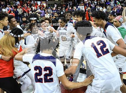 Thumbnail 1 in Archbishop Stepinac vs. Nazareth (CHSAA Intersectional Class AA City Championship) photogallery.