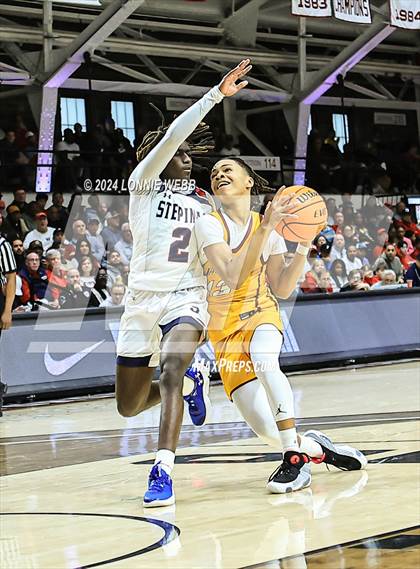 Thumbnail 2 in Archbishop Stepinac vs. Nazareth (CHSAA Intersectional Class AA City Championship) photogallery.
