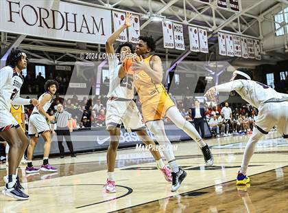 Thumbnail 3 in Archbishop Stepinac vs. Nazareth (CHSAA Intersectional Class AA City Championship) photogallery.