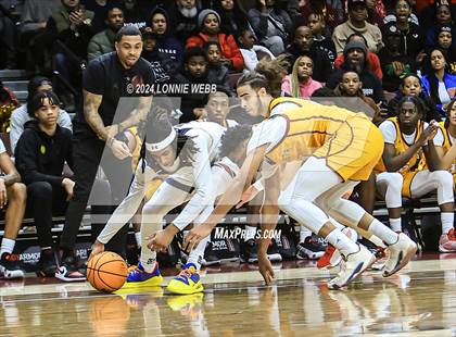 Thumbnail 3 in Archbishop Stepinac vs. Nazareth (CHSAA Intersectional Class AA City Championship) photogallery.