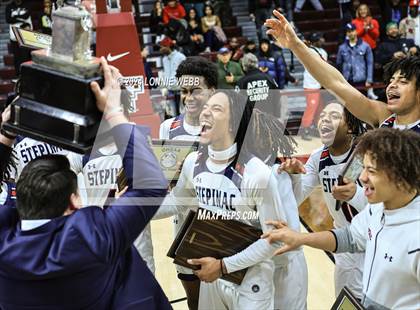 Thumbnail 1 in Archbishop Stepinac vs. Nazareth (CHSAA Intersectional Class AA City Championship) photogallery.