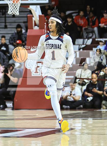 Thumbnail 3 in Archbishop Stepinac vs. Nazareth (CHSAA Intersectional Class AA City Championship) photogallery.
