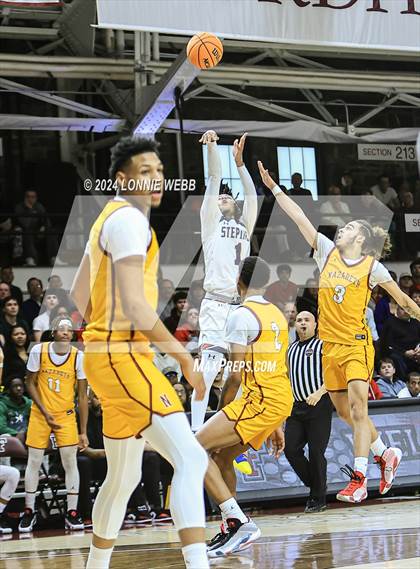 Thumbnail 3 in Archbishop Stepinac vs. Nazareth (CHSAA Intersectional Class AA City Championship) photogallery.