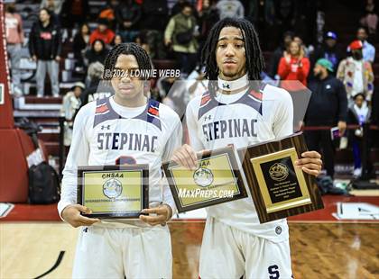 Thumbnail 3 in Archbishop Stepinac vs. Nazareth (CHSAA Intersectional Class AA City Championship) photogallery.