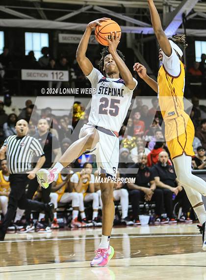 Thumbnail 3 in Archbishop Stepinac vs. Nazareth (CHSAA Intersectional Class AA City Championship) photogallery.