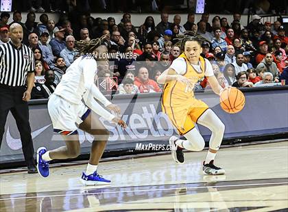 Thumbnail 3 in Archbishop Stepinac vs. Nazareth (CHSAA Intersectional Class AA City Championship) photogallery.