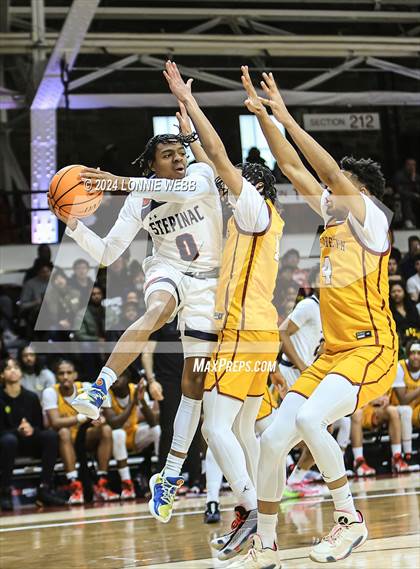 Thumbnail 1 in Archbishop Stepinac vs. Nazareth (CHSAA Intersectional Class AA City Championship) photogallery.