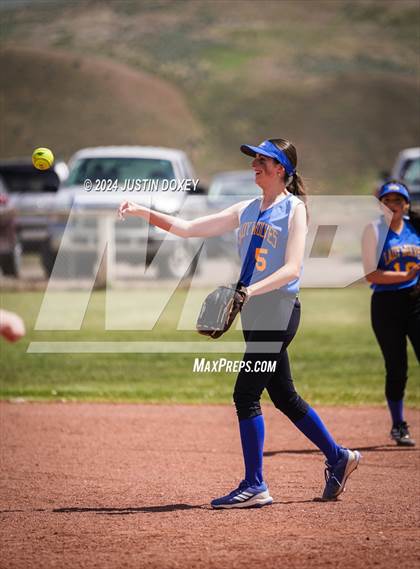Thumbnail 1 in Carlin vs Coleville (NIAA Class 1A Northern Playoff Game 3) photogallery.