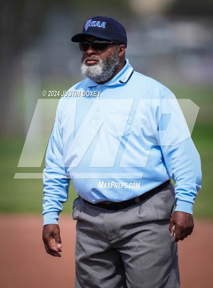 Thumbnail 3 in Carlin vs Coleville (NIAA Class 1A Northern Playoff Game 3) photogallery.