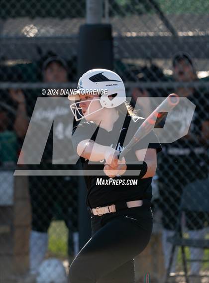 Thumbnail 2 in Esperanza @ Foothill photogallery.