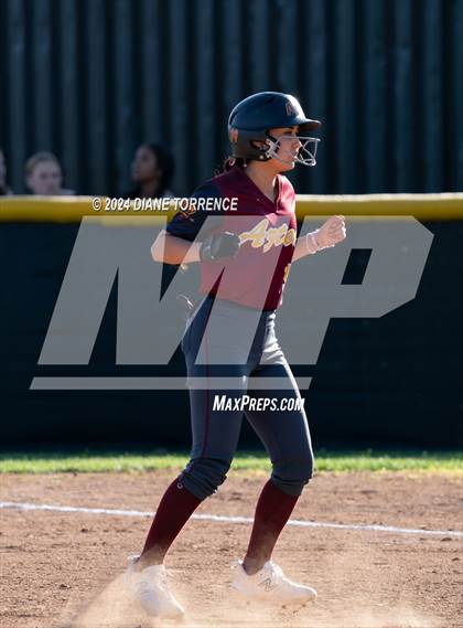 Thumbnail 1 in Esperanza @ Foothill photogallery.