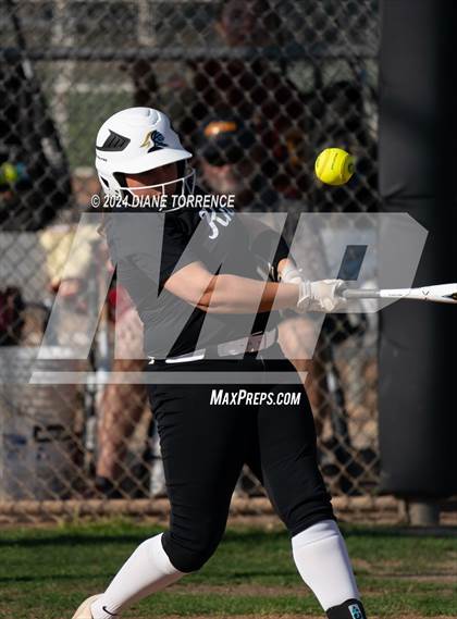 Thumbnail 2 in Esperanza @ Foothill photogallery.