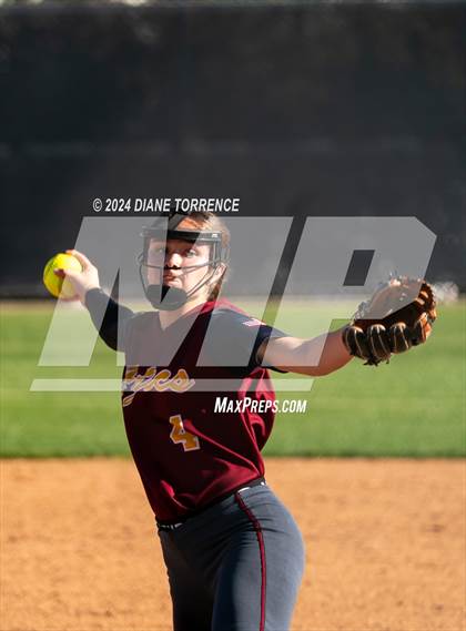 Thumbnail 2 in Esperanza @ Foothill photogallery.