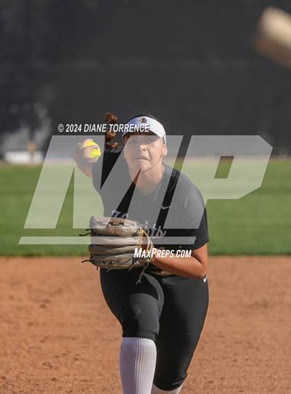 Thumbnail 1 in Esperanza @ Foothill photogallery.