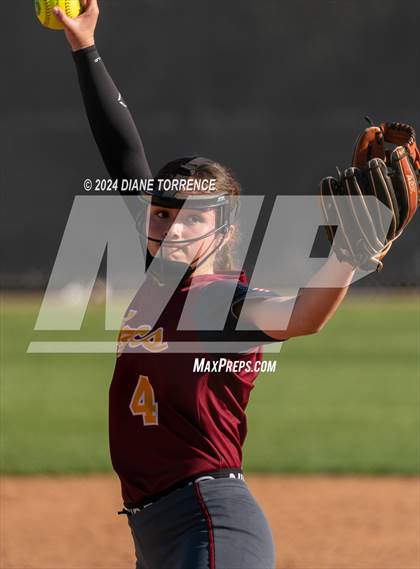 Thumbnail 2 in Esperanza @ Foothill photogallery.