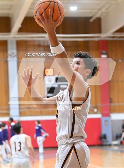 Thumbnail 1 in Salpointe Catholic vs. Sunrise Mountain (Phoenix Union Coyote Classic) photogallery.