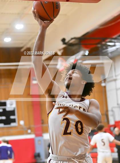 Thumbnail 2 in Salpointe Catholic vs. Sunrise Mountain (Phoenix Union Coyote Classic) photogallery.