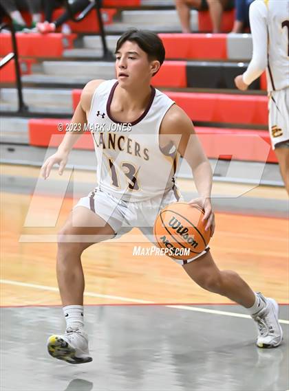 Thumbnail 2 in Salpointe Catholic vs. Sunrise Mountain (Phoenix Union Coyote Classic) photogallery.