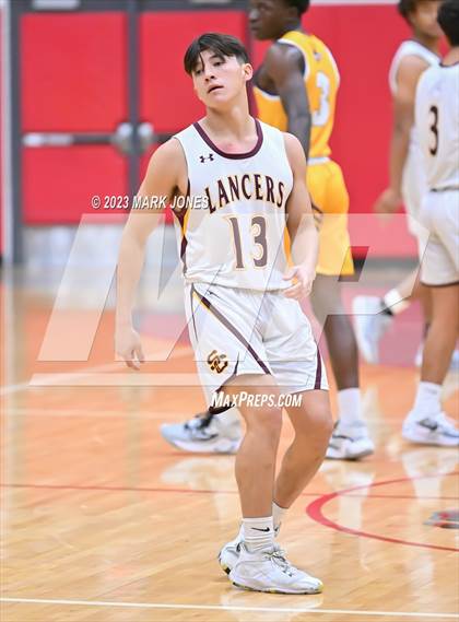Thumbnail 3 in Salpointe Catholic vs. Sunrise Mountain (Phoenix Union Coyote Classic) photogallery.