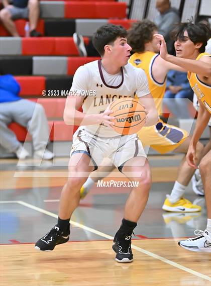 Thumbnail 1 in Salpointe Catholic vs. Sunrise Mountain (Phoenix Union Coyote Classic) photogallery.