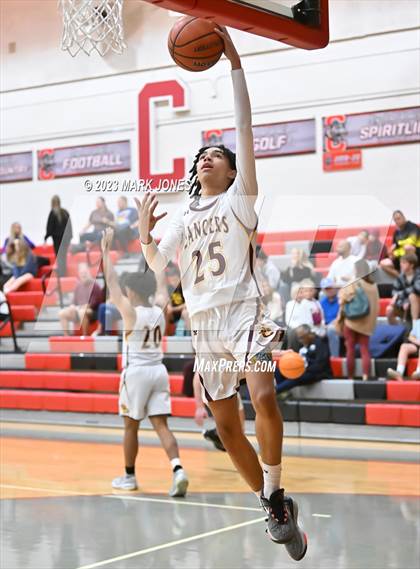 Thumbnail 3 in Salpointe Catholic vs. Sunrise Mountain (Phoenix Union Coyote Classic) photogallery.