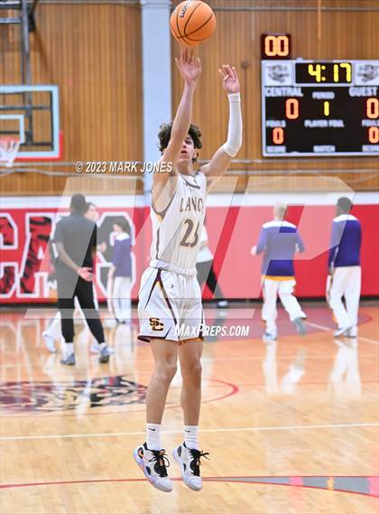Thumbnail 3 in Salpointe Catholic vs. Sunrise Mountain (Phoenix Union Coyote Classic) photogallery.