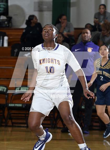 Thumbnail 3 in Bonita Vista vs. Lynwood (MLK Showcase) photogallery.