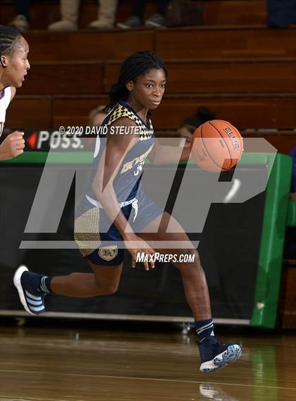 Thumbnail 2 in Bonita Vista vs. Lynwood (MLK Showcase) photogallery.