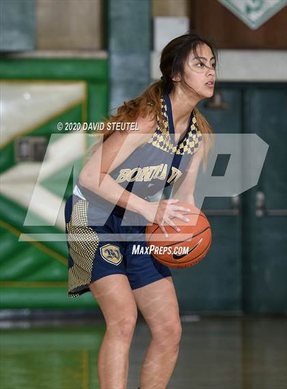 Thumbnail 3 in Bonita Vista vs. Lynwood (MLK Showcase) photogallery.