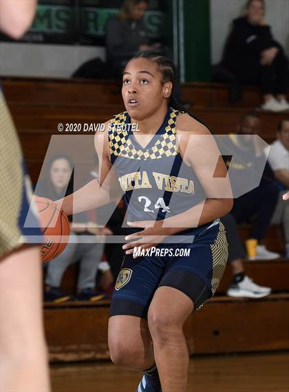 Thumbnail 1 in Bonita Vista vs. Lynwood (MLK Showcase) photogallery.