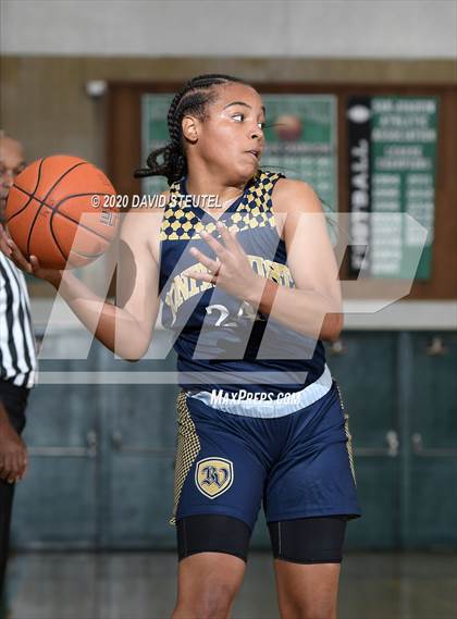 Thumbnail 3 in Bonita Vista vs. Lynwood (MLK Showcase) photogallery.