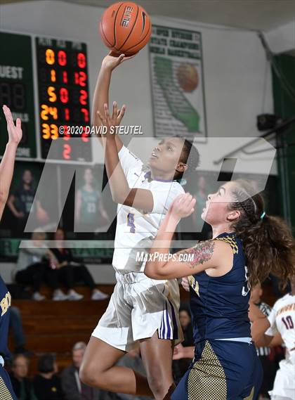 Thumbnail 2 in Bonita Vista vs. Lynwood (MLK Showcase) photogallery.