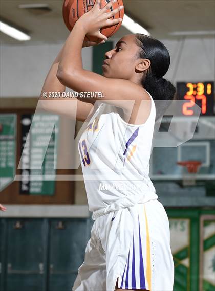 Thumbnail 2 in Bonita Vista vs. Lynwood (MLK Showcase) photogallery.