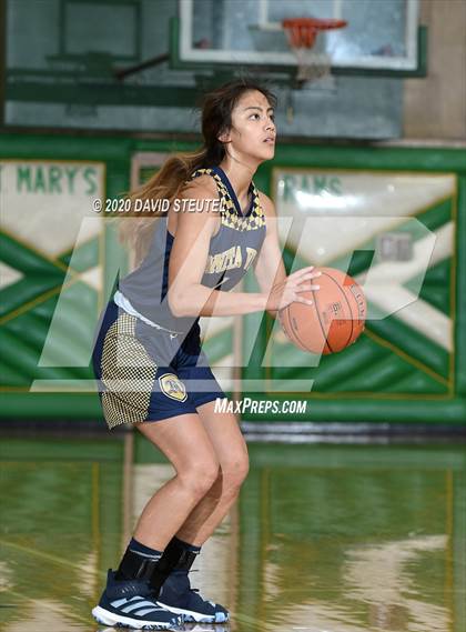 Thumbnail 2 in Bonita Vista vs. Lynwood (MLK Showcase) photogallery.