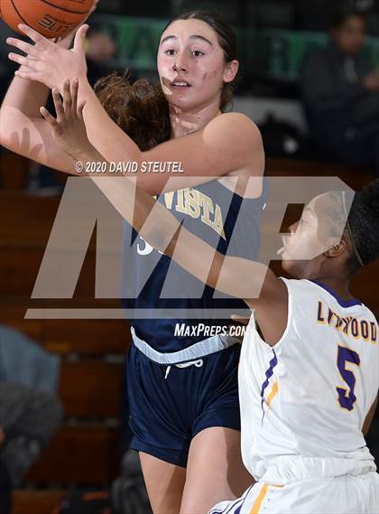 Thumbnail 2 in Bonita Vista vs. Lynwood (MLK Showcase) photogallery.