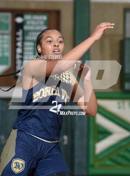 Thumbnail 1 in Bonita Vista vs. Lynwood (MLK Showcase) photogallery.