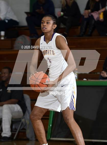 Thumbnail 2 in Bonita Vista vs. Lynwood (MLK Showcase) photogallery.